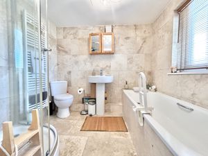 Photo 18- click for photo gallery